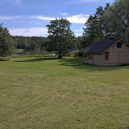 Paeivaekulma Villa Naantali Buitenkant foto