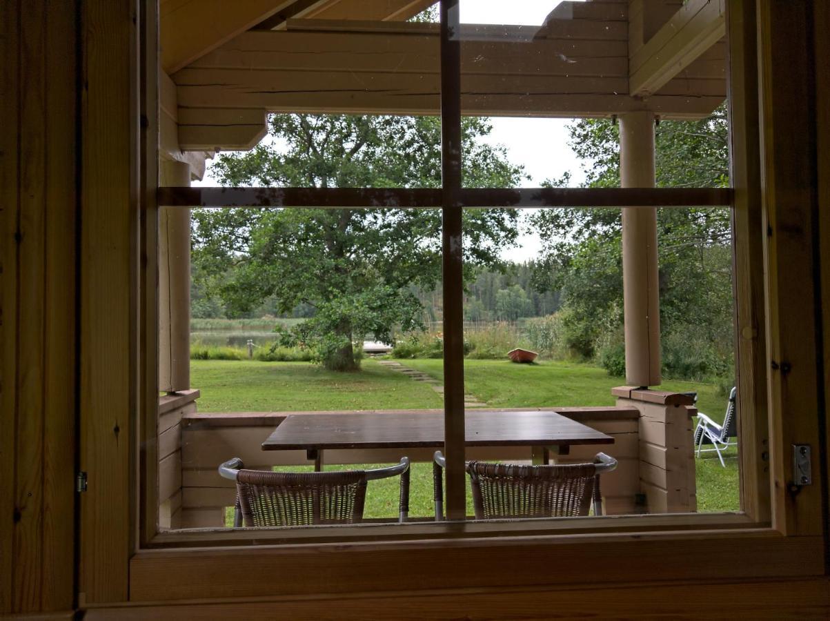 Paeivaekulma Villa Naantali Buitenkant foto