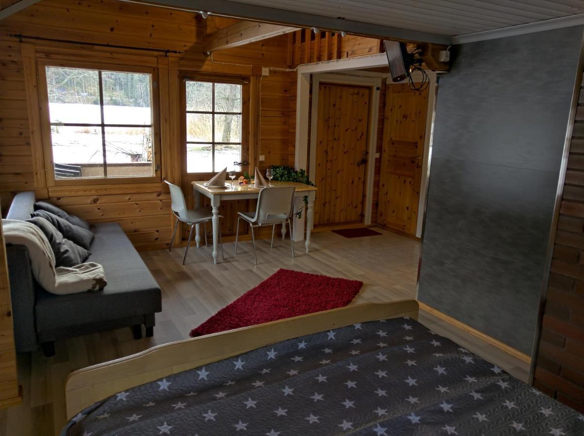 Paeivaekulma Villa Naantali Buitenkant foto